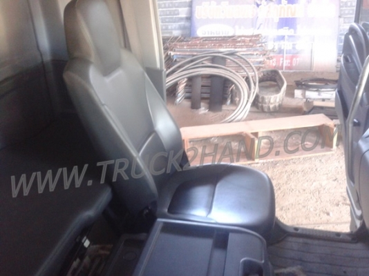 รถบรรทุกติดเครน ISUZU 6 ล้อติดเครน KATO 3 ตัน เครน 2 ชัก 3 ปอก ใช้งานไป 46,954 กิโล