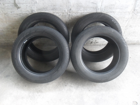 ยาง BRIDGESTONE 195/60R16ปี12 สวยๆ 4 เส้น ราคา 2200 บาท