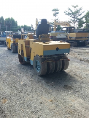 รถบด BOMAG BW 121 AC