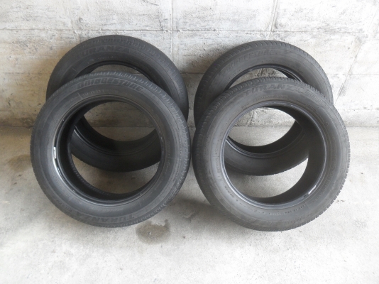 ยาง BRIDGESTONE 175/65R15ปี12 สวยๆ 4 เส้น ราคา 1350 บาท