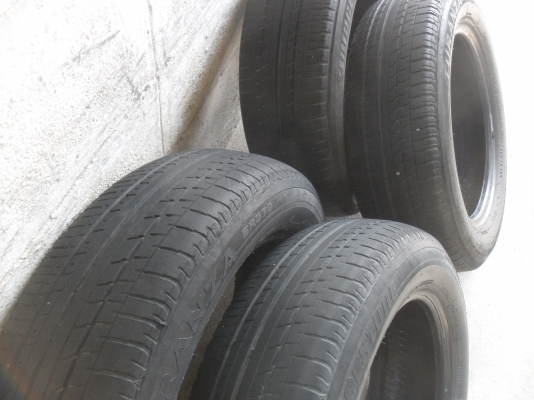 ยาง BRIDGESTONE 175/65R15ปี12 สวยๆ 4 เส้น ราคา 1350 บาท