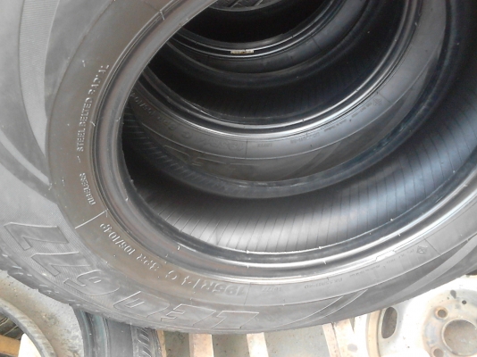 195R14 BRIDGESTONE LEO 677  มี 3 เส้น Tel.081-427-3941