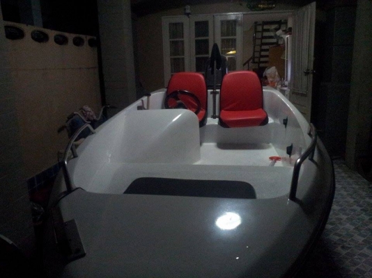 ขายเรือกับเทเลอร์ไม่รวมเครื่อง