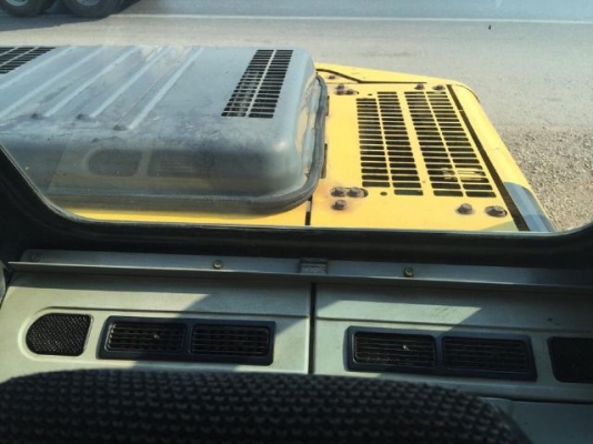 ขายรถแบคโฮ KOMATSU PC130-6 ปี2002 ไฟฟ้าครบ แทรค70ซม. สภาพสวยพร้อมใช้ นำเข้าจากญี่ปุ่น มีVDOการทำงานครับ