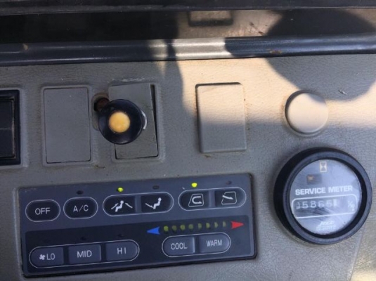 ขายรถแบคโฮ KOMATSU PC130-6 ปี2002 ไฟฟ้าครบ แทรค70ซม. สภาพสวยพร้อมใช้ นำเข้าจากญี่ปุ่น มีVDOการทำงานครับ