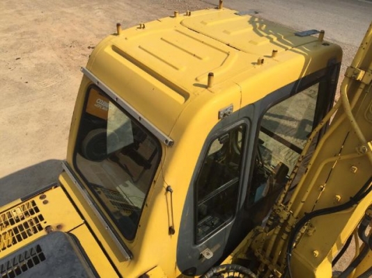 ขายรถแบคโฮ KOMATSU PC130-6 ปี2002 ไฟฟ้าครบ แทรค70ซม. สภาพสวยพร้อมใช้ นำเข้าจากญี่ปุ่น มีVDOการทำงานครับ