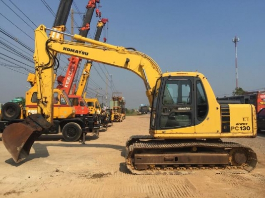 ขายรถแบคโฮ KOMATSU PC130-6 ปี2002 ไฟฟ้าครบ แทรค70ซม. สภาพสวยพร้อมใช้ นำเข้าจากญี่ปุ่น มีVDOการทำงานครับ