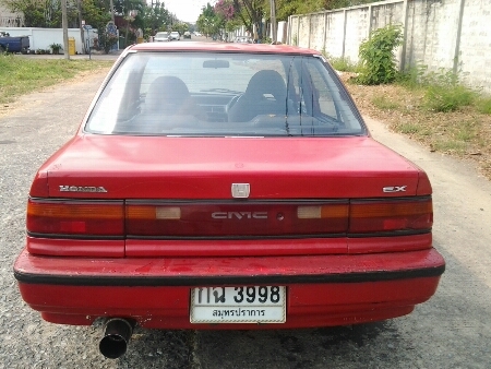 ขายรถยนต์ ปี90 ฮอนด้า ซีวิค รุ่นไฟท้าย2ชั้น เครื่อง1500cc.คาบิว(ติดแก๊ส) เกียร์ออโต้ พวงมาลัยเพาเวอร์ แอร์เย็น ภายในสวย เครื่องดี ช่วงล่างดี ขายถูกๆตามสภาพ