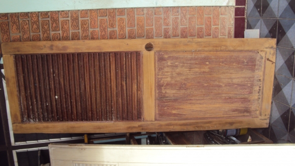 ขายประตูไม้สัก 70x200ซ.ม1200บาท