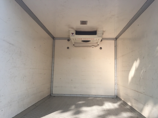 รถ Isuzu 4 ล้อ + ตู้เย็นชิลเลอร์ เหมาะกับธุรกิจรับส่งอาหาร หรือเบเกอรี่ รถไมล์น้อยวิ่งขนส่งเบเกอรี่ไปยังสาขาตามห้างฯ เฉพาะกรุงเทพฯ