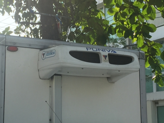 รถ Isuzu 4 ล้อ + ตู้เย็นชิลเลอร์ เหมาะกับธุรกิจรับส่งอาหาร หรือเบเกอรี่ รถไมล์น้อยวิ่งขนส่งเบเกอรี่ไปยังสาขาตามห้างฯ เฉพาะกรุงเทพฯ