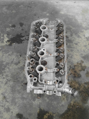 ขายอะไหล่รถยนต์มือสอง ฝาสูบ Honda Civic เครื่องคาบูร์ สภาพพร้อมใช้งาน