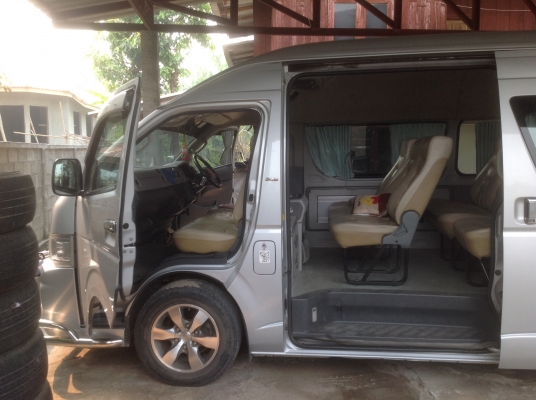 ขายดาวน์รถตู้คอมมิวเตอร์