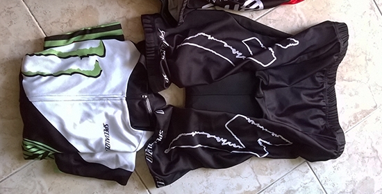 ชุดปั่นจักรยาน ใช้งาน 2 -3 ครั้ง