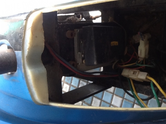 รถไฟฟ้ายืนนั่ง