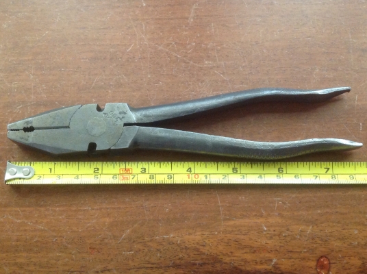 ขายคีมเอนกประสงค์โบราณ UTICA 700 ปี 1920