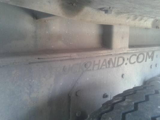 หางพ่วงพื้นเรียบ  ของอู่พนัส  ยาว 9.56  เมตร   กว้าง  2.50 เมตร