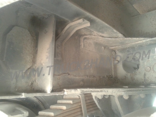 หางพ่วงพื้นเรียบ  ของอู่พนัส  ยาว 9.56  เมตร   กว้าง  2.50 เมตร