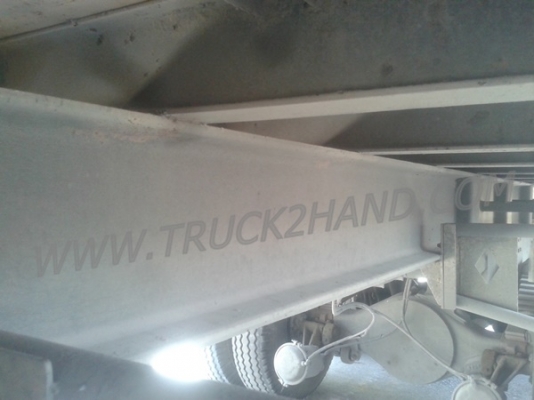 หางพ่วงพื้นเรียบ  ของอู่พนัส  ยาว 9.56  เมตร   กว้าง  2.50 เมตร