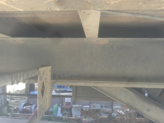 หางพ่วงพื้นเรียบ  ของอู่พนัส  ยาว 9.56  เมตร   กว้าง  2.50 เมตร