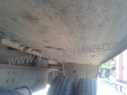 หางพ่วงพื้นเรียบ  ของอู่พนัส  ยาว 9.56  เมตร   กว้าง  2.50 เมตร