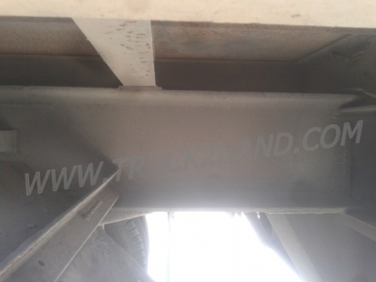 หางพ่วงพื้นเรียบ  ของอู่พนัส  ยาว 9.56  เมตร   กว้าง  2.50 เมตร