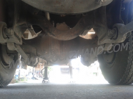 หางพ่วงพื้นเรียบ  ของอู่พนัส  ยาว 9.56  เมตร   กว้าง  2.50 เมตร