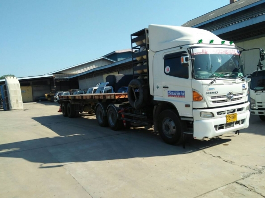 หางพ่วงพื้นเรียบ  ของอู่พนัส  ยาว 9.56  เมตร   กว้าง  2.50 เมตร