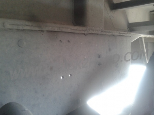 หางพ่วงพื้นเรียบ  ของอู่พนัส  ยาว 9.56  เมตร   กว้าง  2.50 เมตร