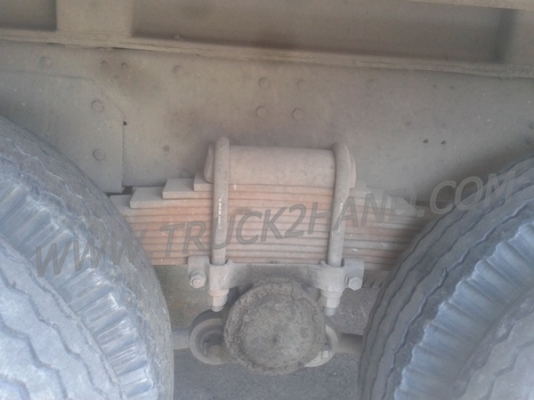 หางพ่วงพื้นเรียบ  ของอู่พนัส  ยาว 9.56  เมตร   กว้าง  2.50 เมตร