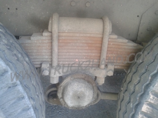 หางพ่วงพื้นเรียบ  ของอู่พนัส  ยาว 9.56  เมตร   กว้าง  2.50 เมตร