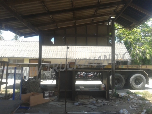 หางพ่วงพื้นเรียบ  ของอู่พนัส  ยาว 9.56  เมตร   กว้าง  2.50 เมตร