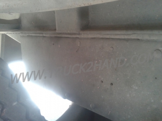 หางพ่วงพื้นเรียบ  ของอู่พนัส  ยาว 9.56  เมตร   กว้าง  2.50 เมตร