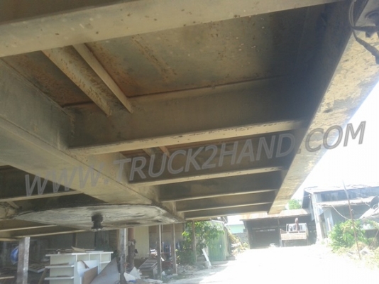 หางพ่วงพื้นเรียบ  ของอู่พนัส  ยาว 9.56  เมตร   กว้าง  2.50 เมตร