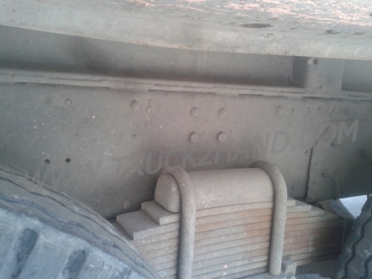 หางพ่วงพื้นเรียบ  ของอู่พนัส  ยาว 9.56  เมตร   กว้าง  2.50 เมตร