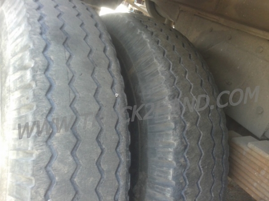 หางพ่วงพื้นเรียบ  ของอู่พนัส  ยาว 9.56  เมตร   กว้าง  2.50 เมตร