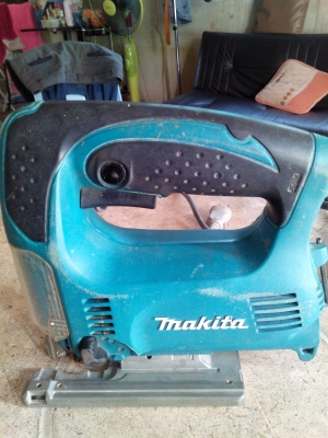 เลื่อยจิ๊กซอว์makita