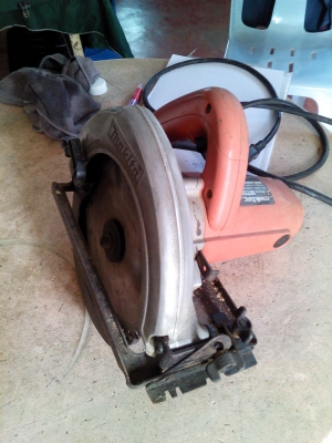 เลื่อยวงเดือนmaktec