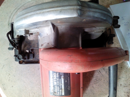 เลื่อยวงเดือนmaktec