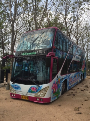 ขายรถบัส 8 ล้อ