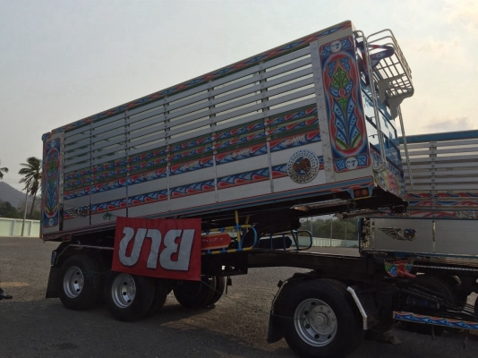 ขายลูกกะบะพ่วงอลูมิเนีมเสาชน ขนาด ยาว6.8 กว้าง 2.5 สูง 2.2