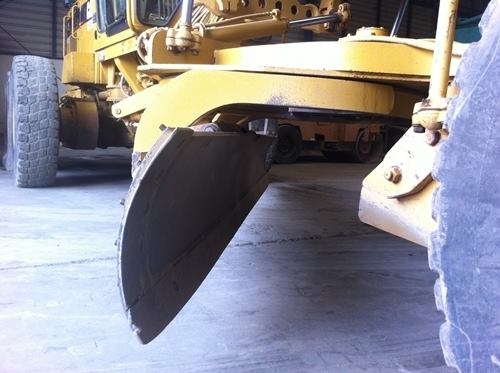 รถเกรด CATERPILLAR 140H รถนำเข้าจากญี่ปุ่น