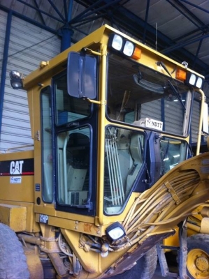 รถเกรด CATERPILLAR 140H รถนำเข้าจากญี่ปุ่น