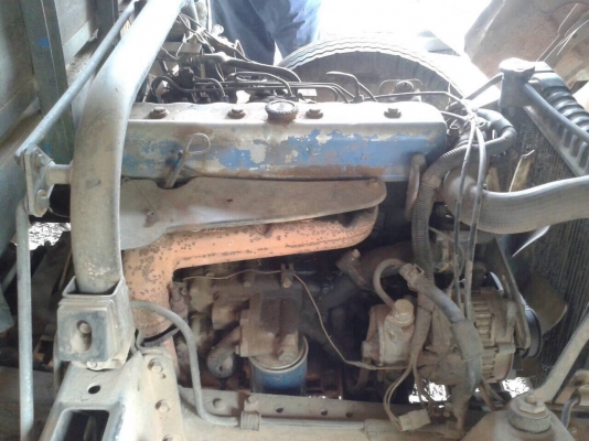 ขาย 6 ล้อ NISSAN เครื่อง 100 แรง คัสซีสวยตลอดเส้น ทะเบียนพร้อมโอน ราคาต่อรองได้