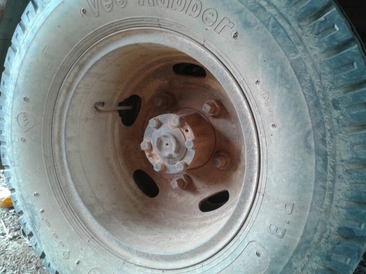 ขาย 6 ล้อ NISSAN เครื่อง 100 แรง คัสซีสวยตลอดเส้น ทะเบียนพร้อมโอน ราคาต่อรองได้