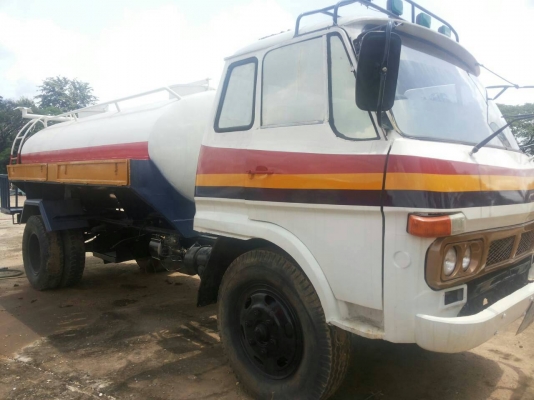 รถน้ำทะเบียนพร้อมใช้งาน รถน้ำทะเบียนพร้อมใช้งาน