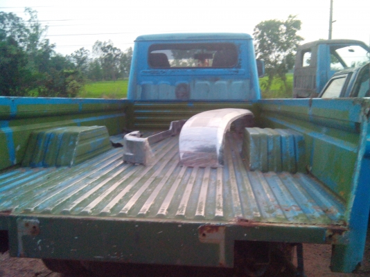 ขายด่วนๆๆๆ...รถสี่ล้อกลางเครื่อง2800/อีซูซุ(ทะเบียนแจ้งจอด)ค่ะ