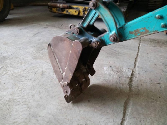 PC30MR-1 # 10789 : Komatsu Mini Excavator by กุ้ง:0813062283