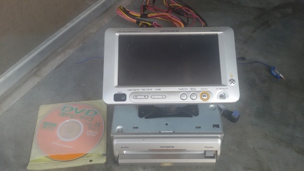 รุ่นเก่าพร้อมจอ