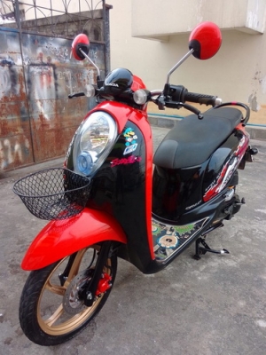 Honda Scoopy-i สีดำ-แดง (ล้อแม็กซ์) ลายแอคทีฟบอย รถปี 55 สวยๆประหยัดน้ำมัน ราคาถูกครับ